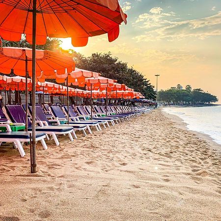 Great Location With Infinity Pool -Central Pattaya Apartment Екстериор снимка